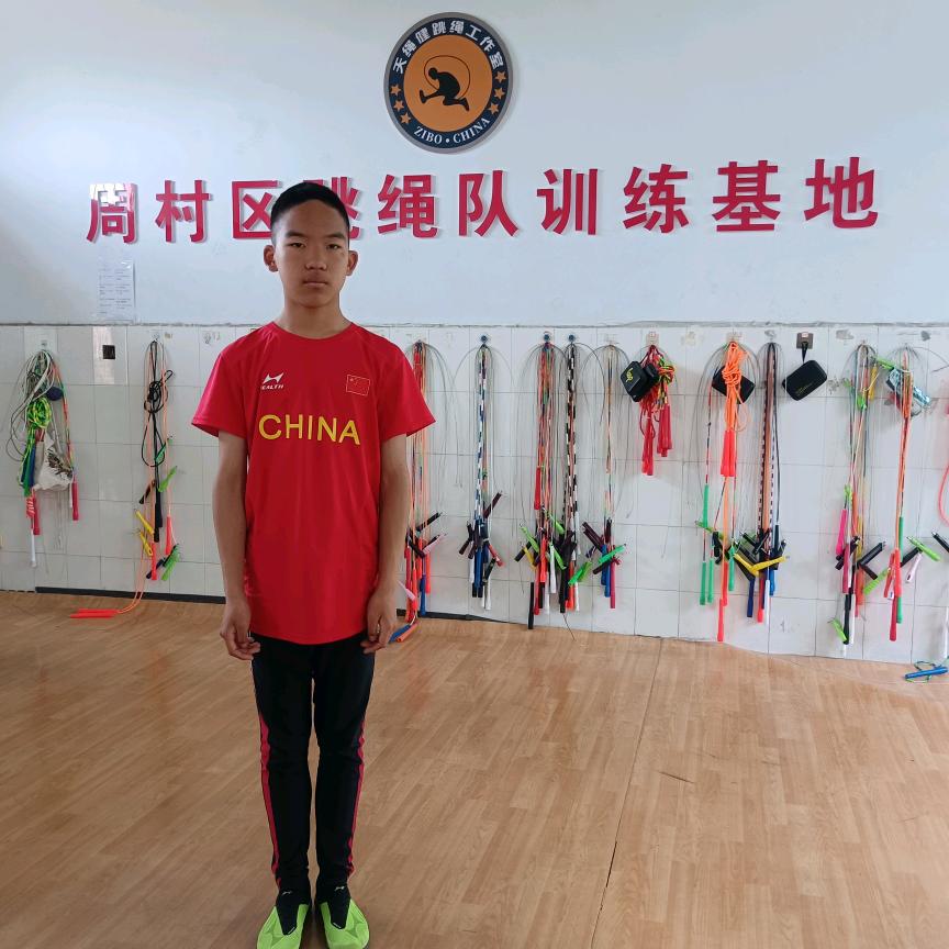 @田径、跳绳运动员赵延平