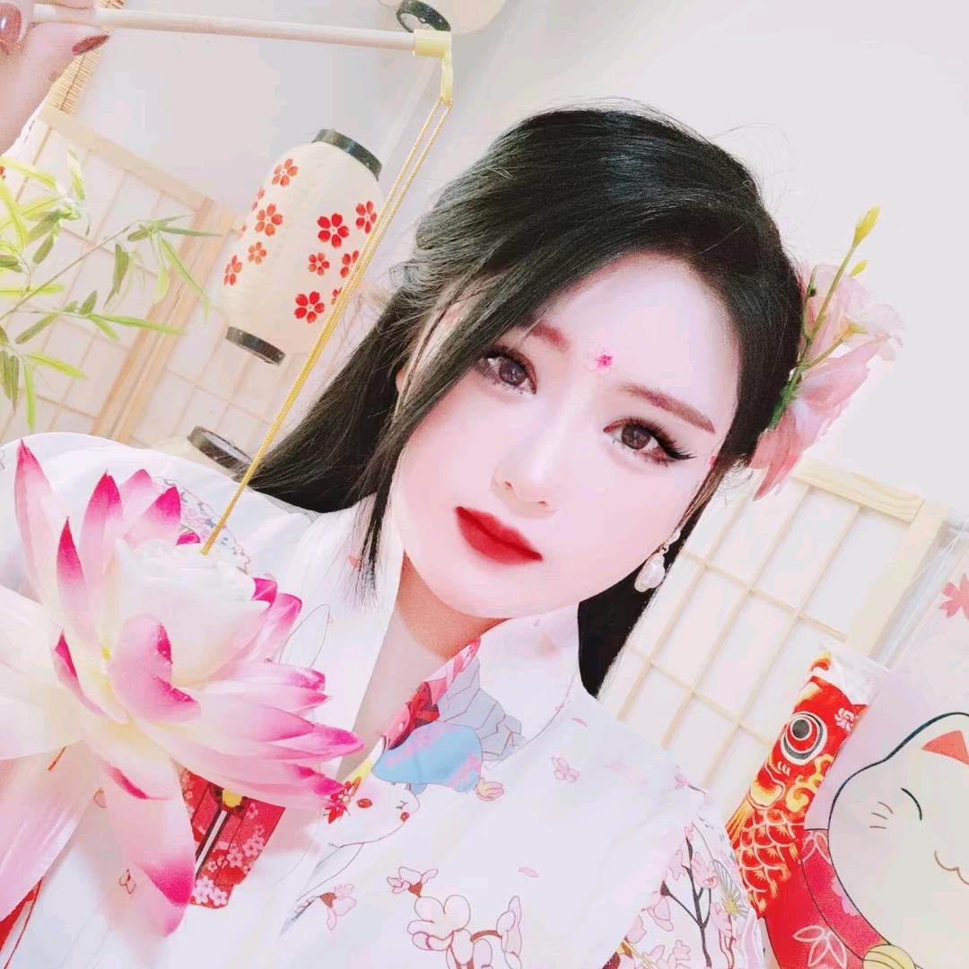 茜茜公主 🎀