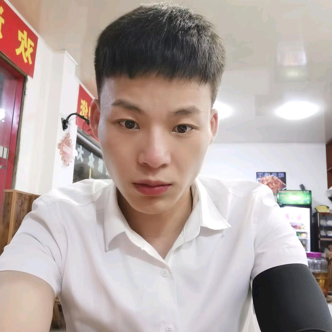 冄小七