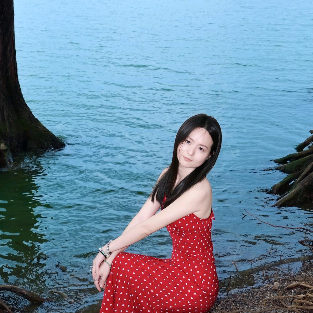 陆子爻要喜欢点什么呢