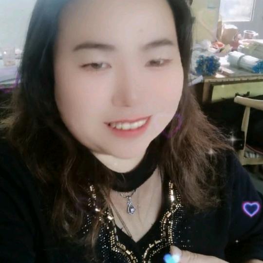 单身老太婆快乐就是想你们到直播间寻找真爱