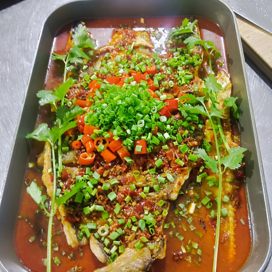 烤鱼不用选，就吃半边天！