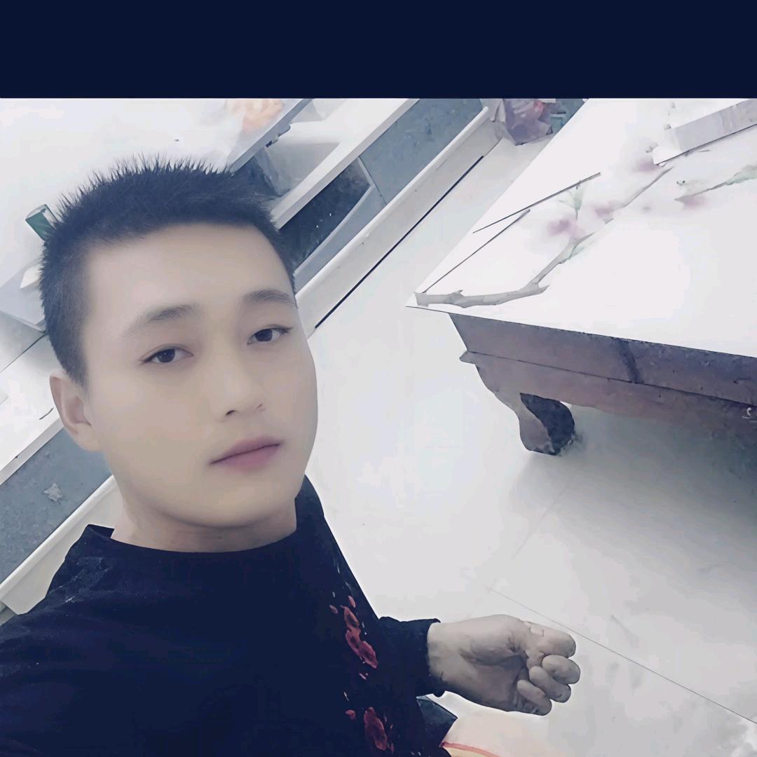 南慕容...