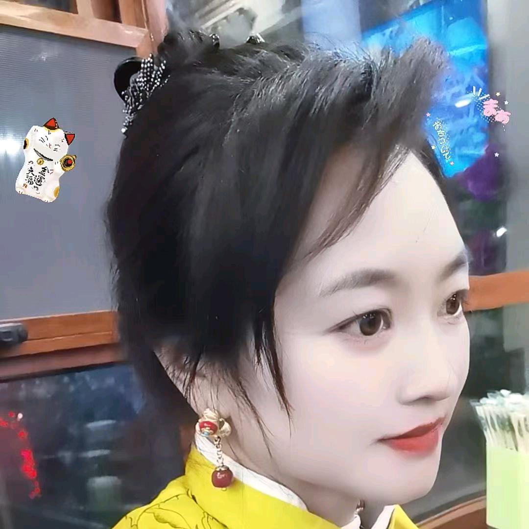 草原上的姑娘