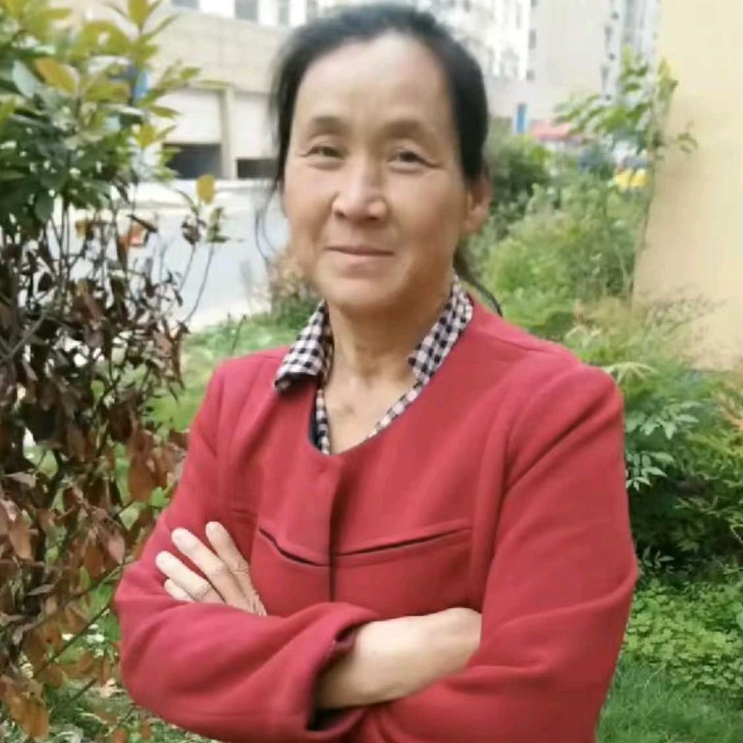 韦丽英