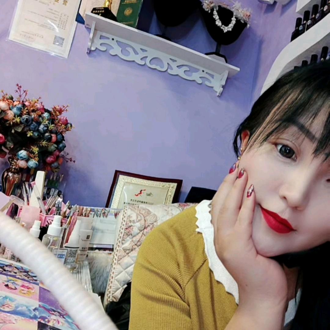 高级化妆师，阿迪拉👗🎥📸