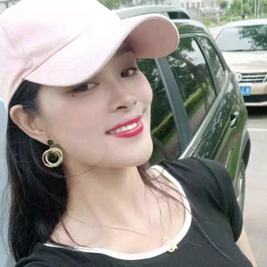 吴恋恋   (白羊座女人)