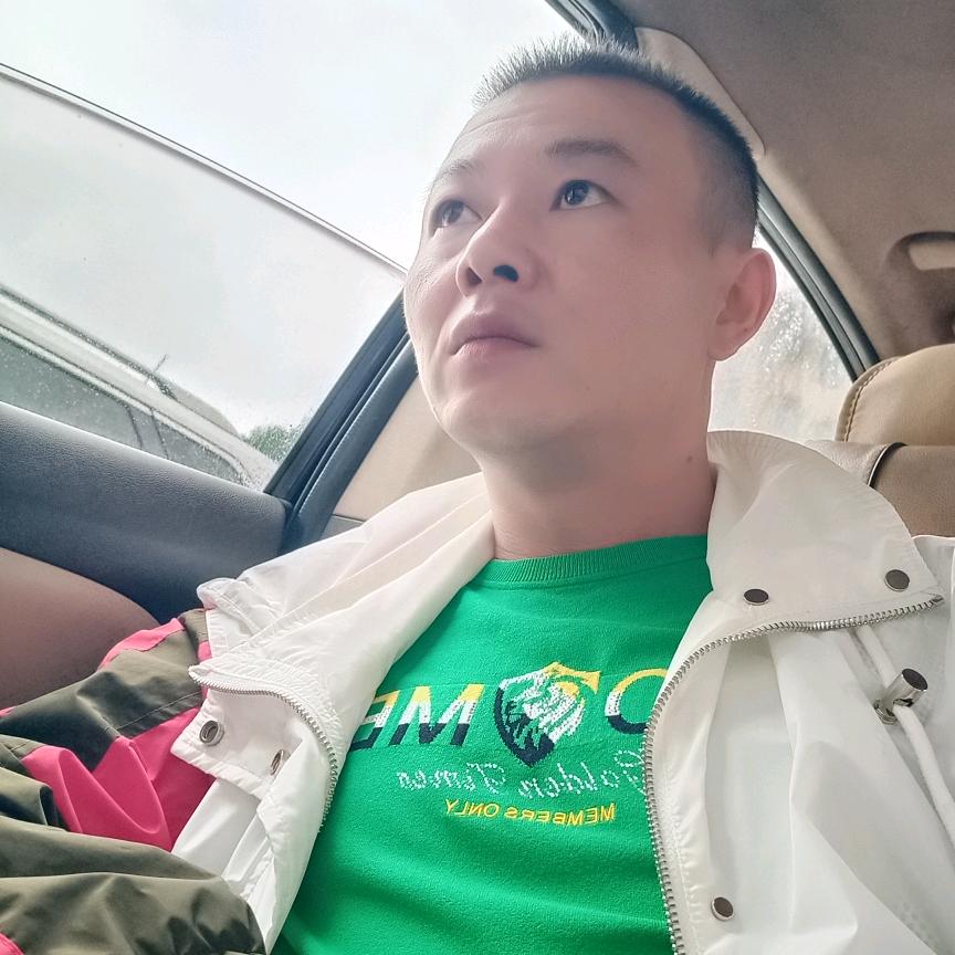 王💰走