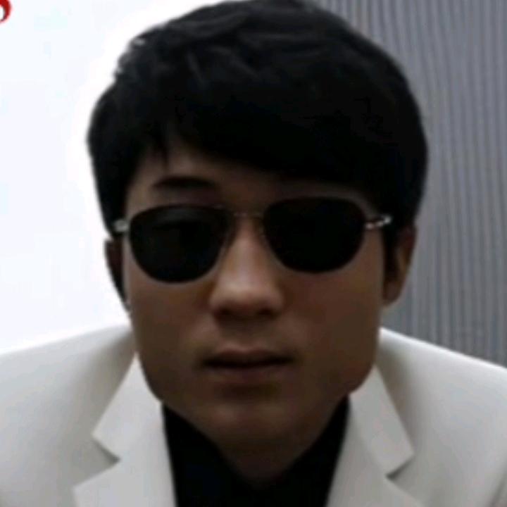 小小辉