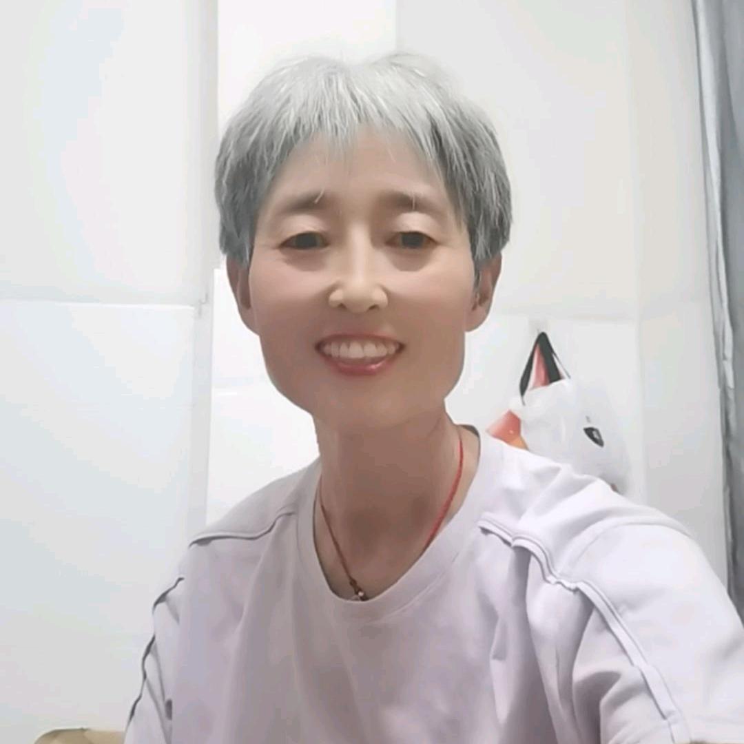 张姐 开播时间晚上7点30 闲聊