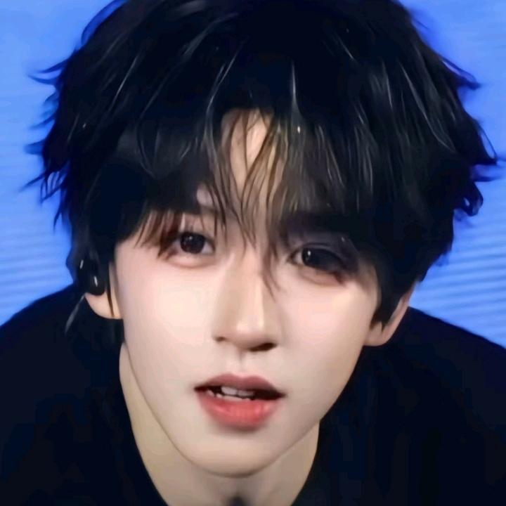 十八楼里的小十二