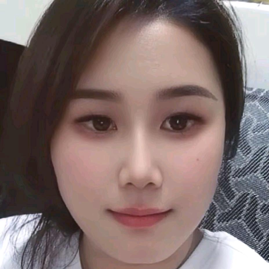 何小小