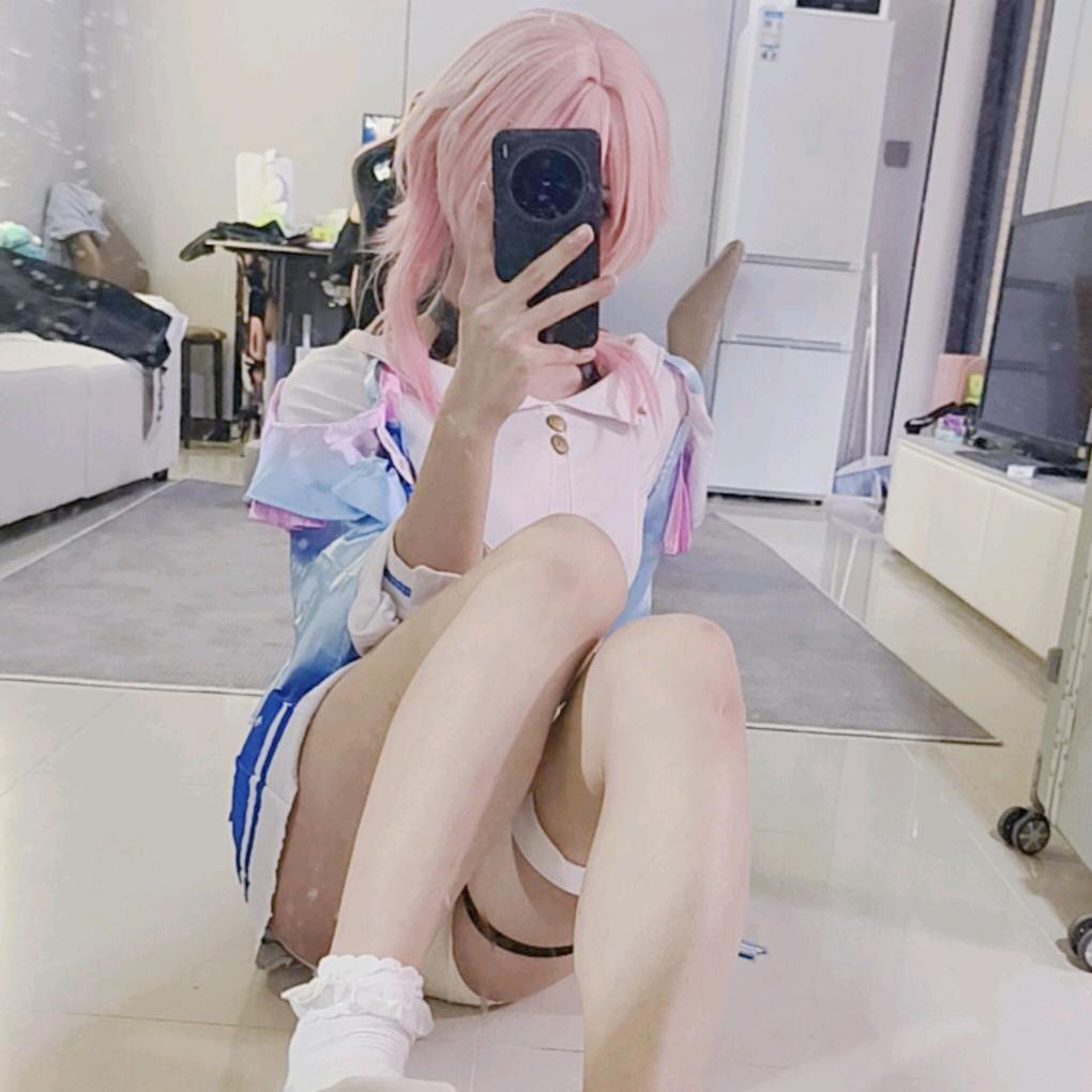 冷冷椰子酱（被骗二十万版