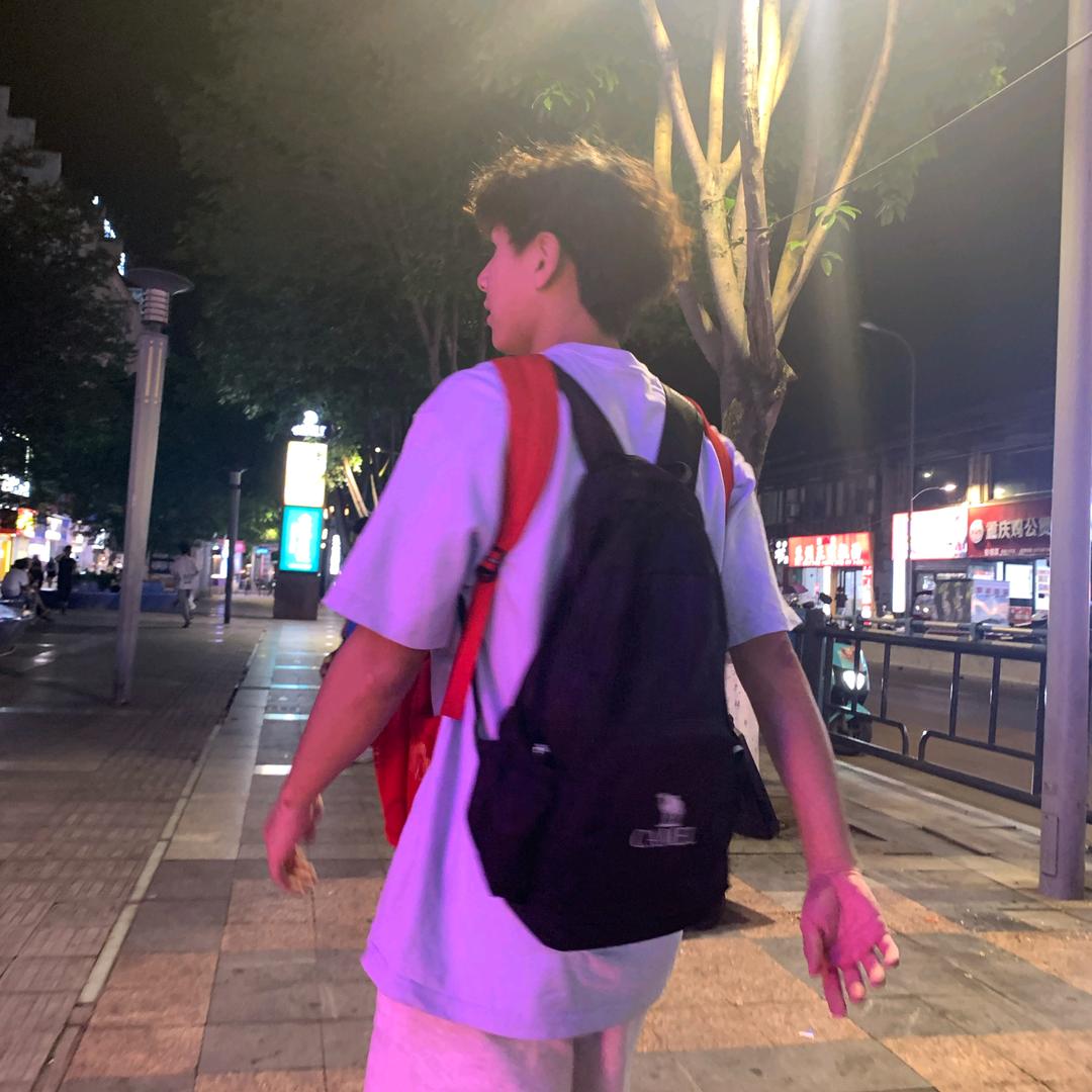 譩