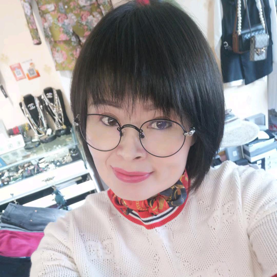 凝雪希