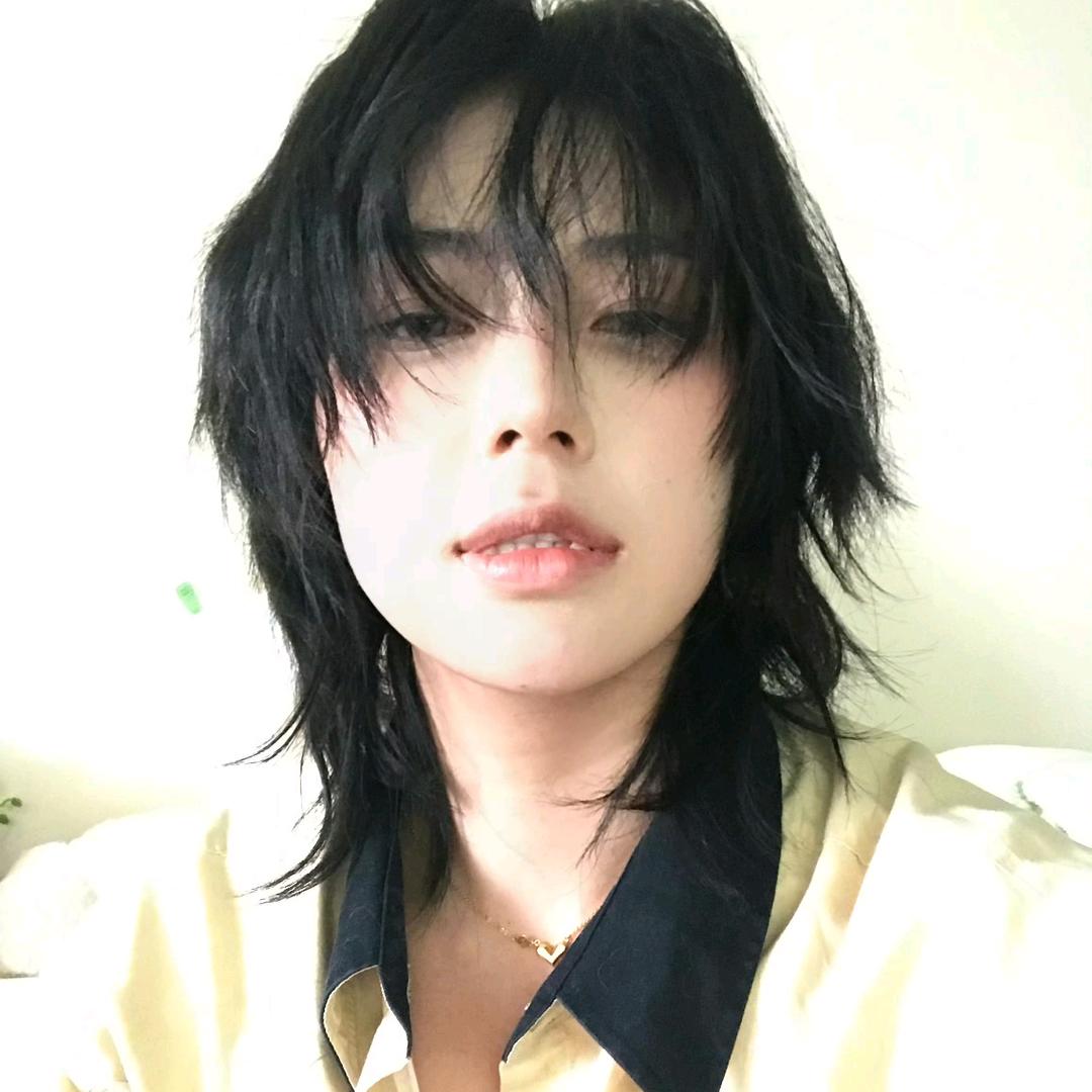 如何食用菠萝包