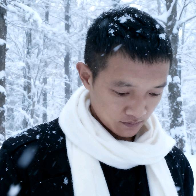 山  的哪边是什么！