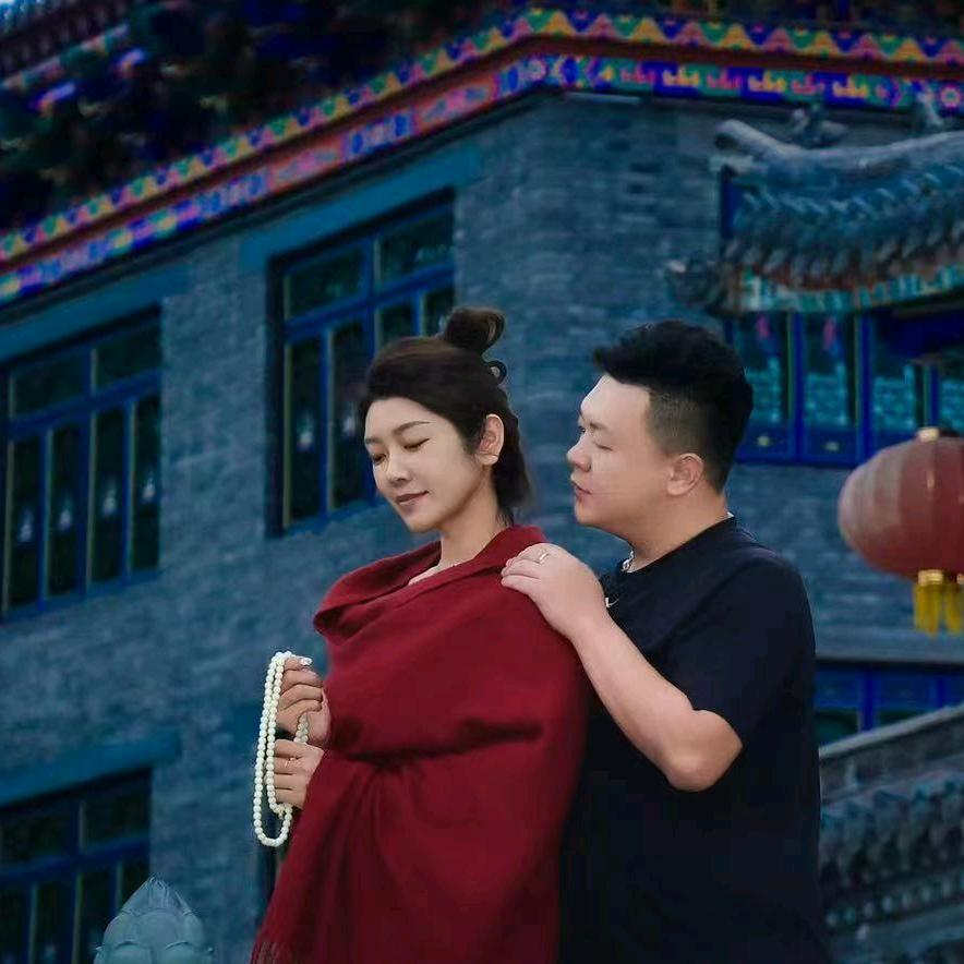 辣酱哥和吴大美