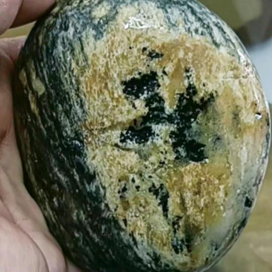 大爱无疆a天缘根雕奇石