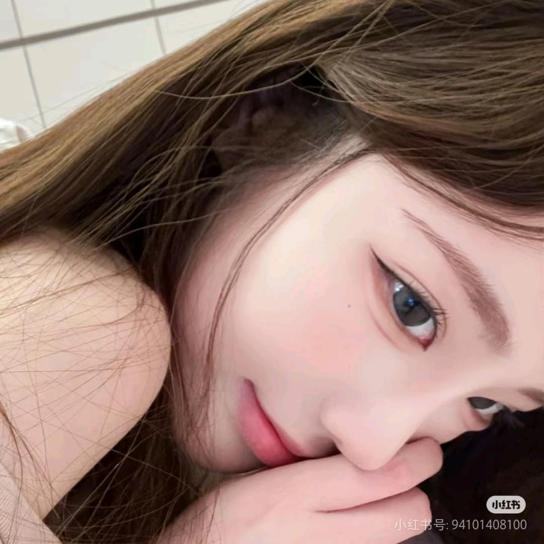许念念.^