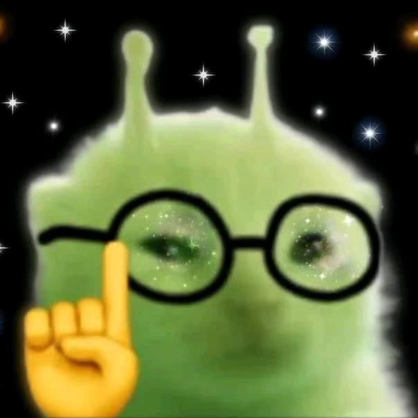 大脚怪出现在湖边