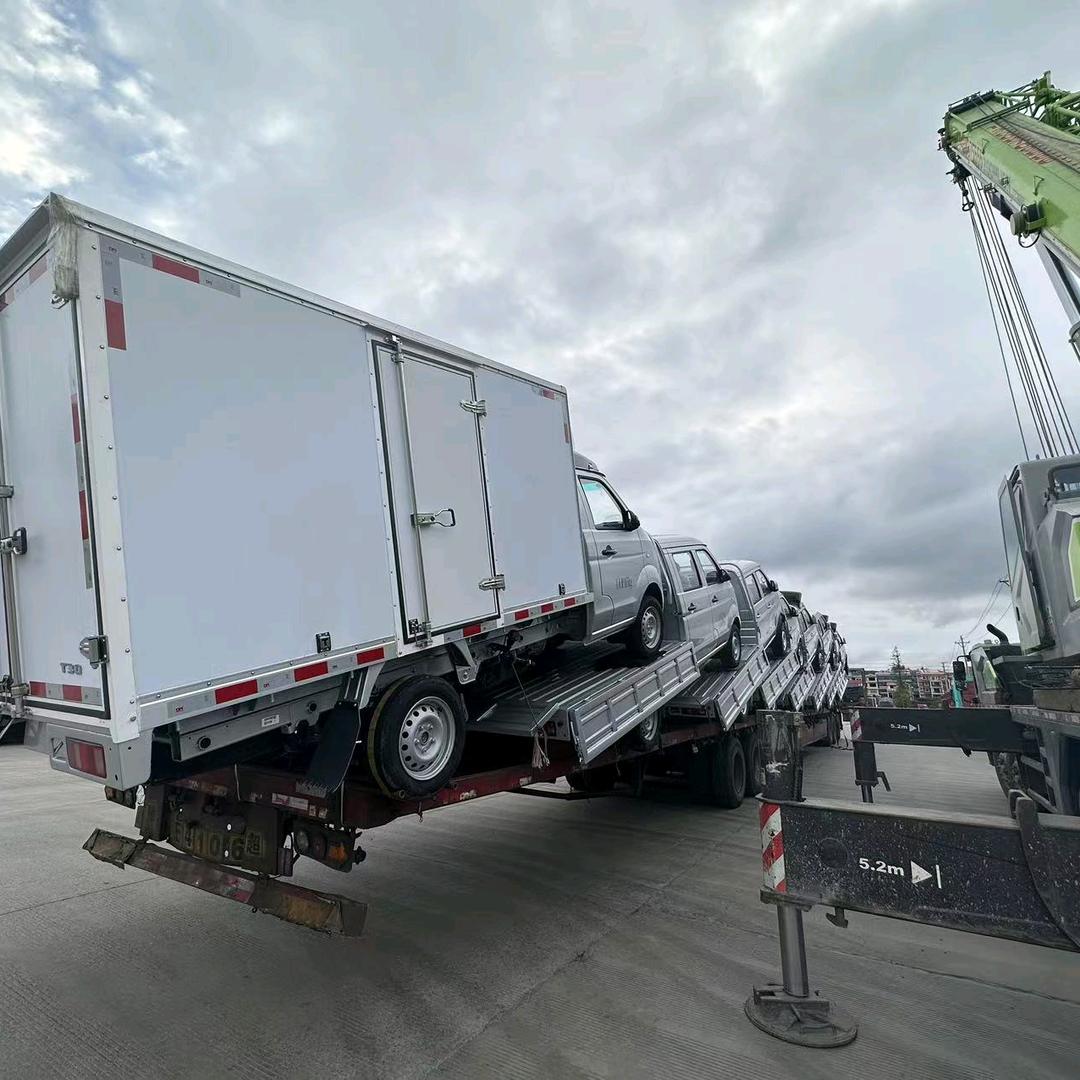 昭通新金杯4S店～小马