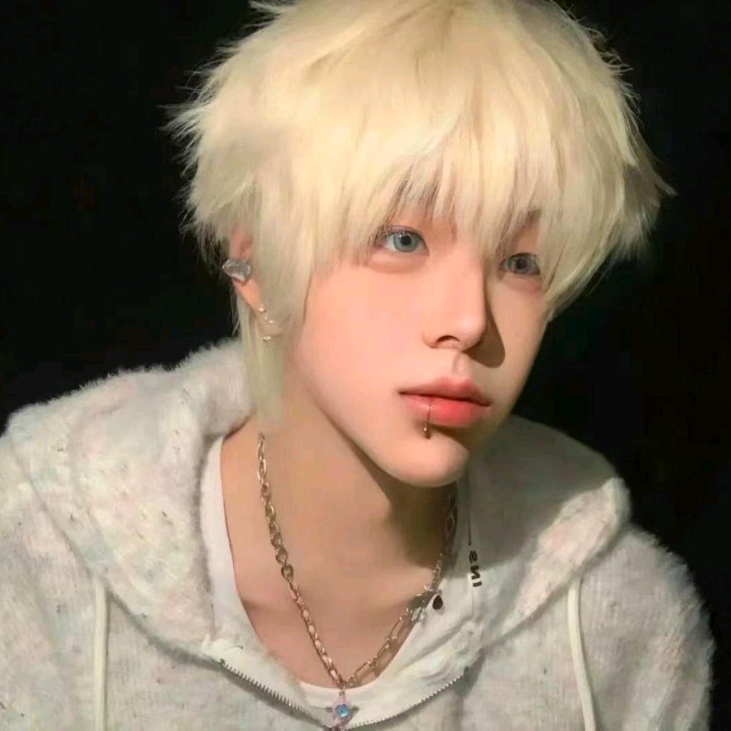 我这么帅怎么没人爱我（豪猪🐷）