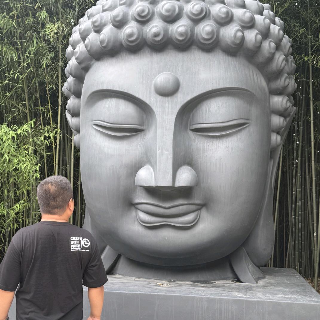 一颦一笑一故人。