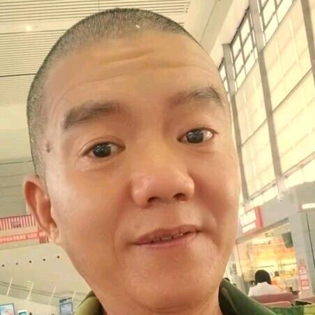 酷霸《养号中》