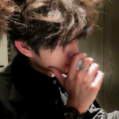 ᵕ᷄≀ ̠ᵕ᷅