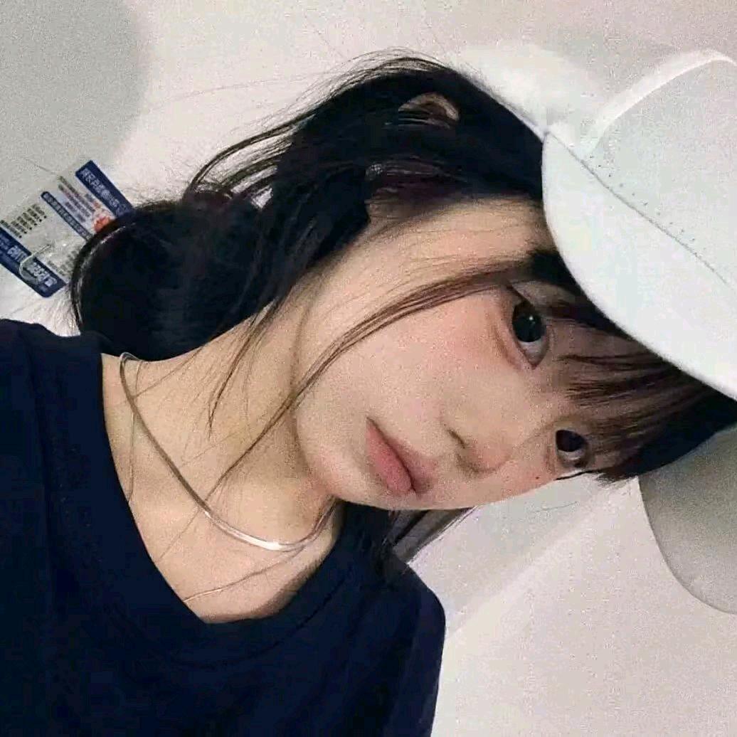 依依