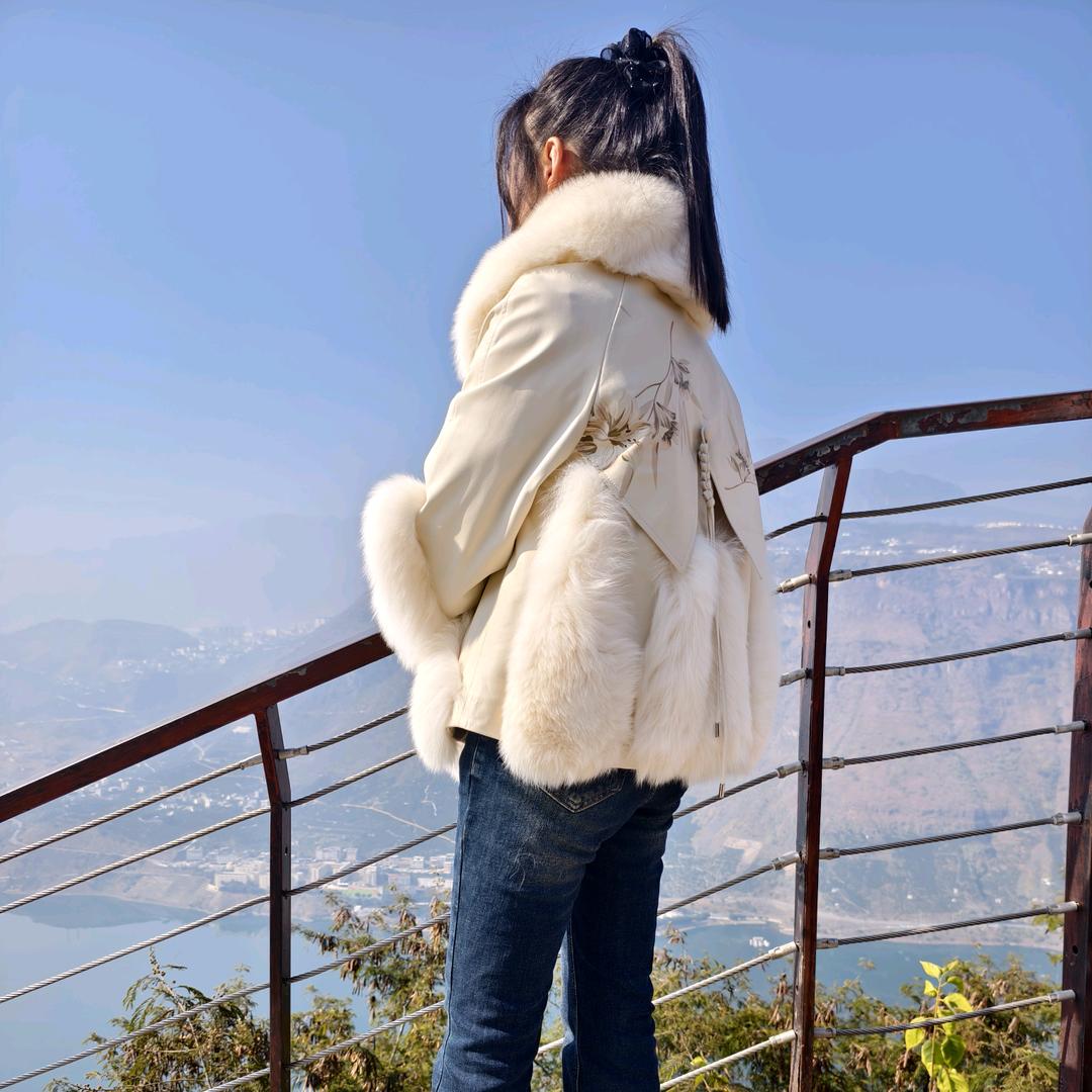 @喂、借过微笑