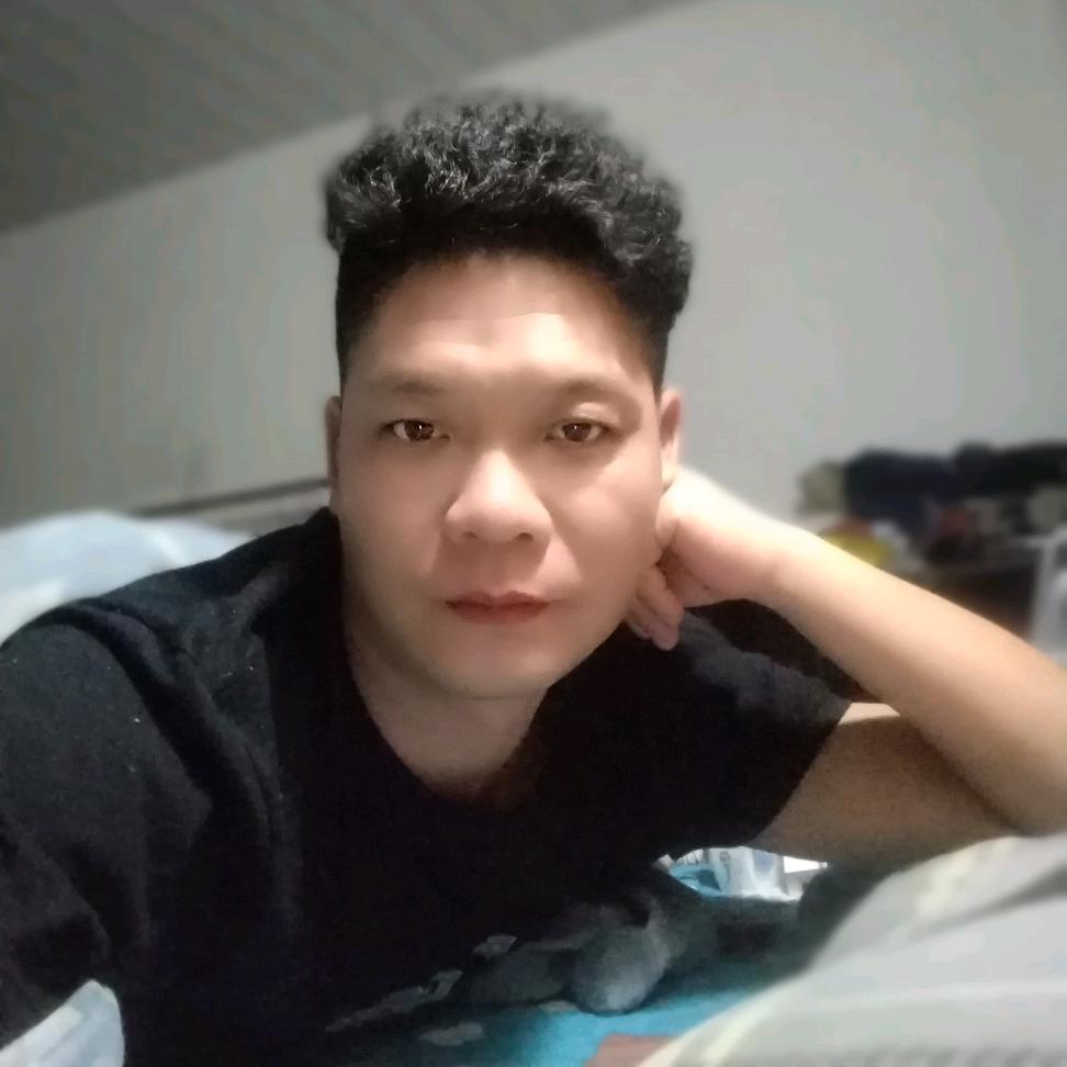 本人单身，寻找有缘人。