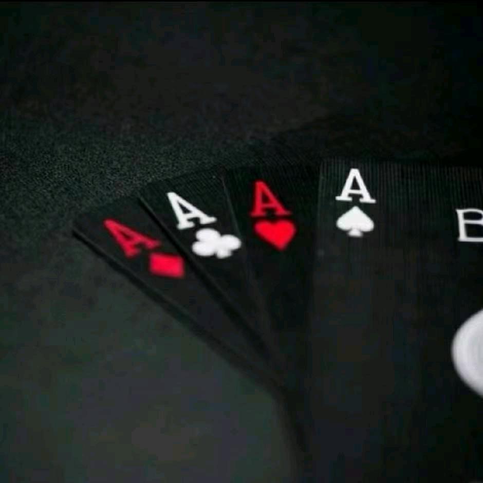 一杯加了冰的美式