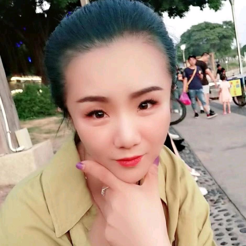 莉莉！
