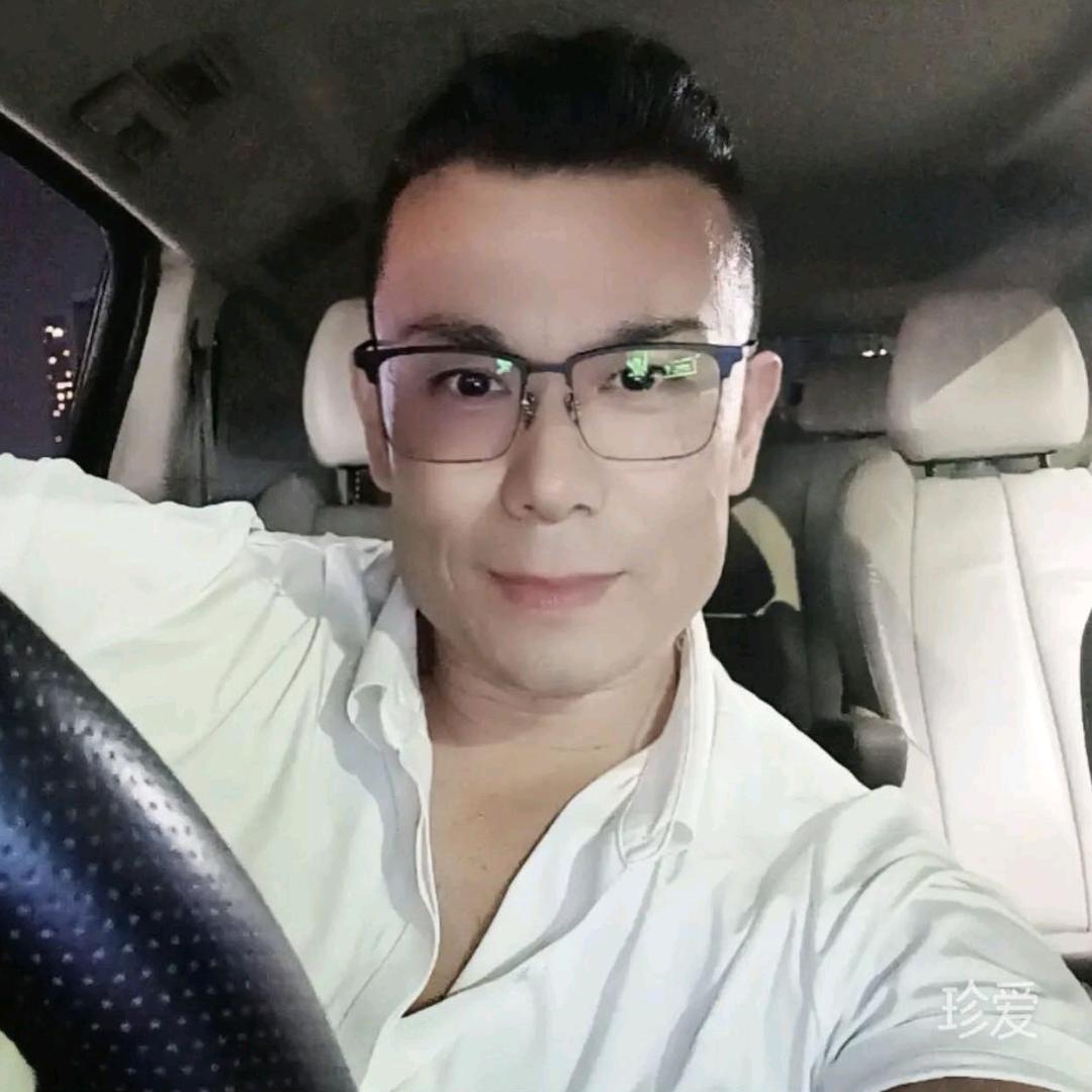 ꫛ᭄喜欢撸铁💞单身大叔ꦿ້໌ᮨ࿐
