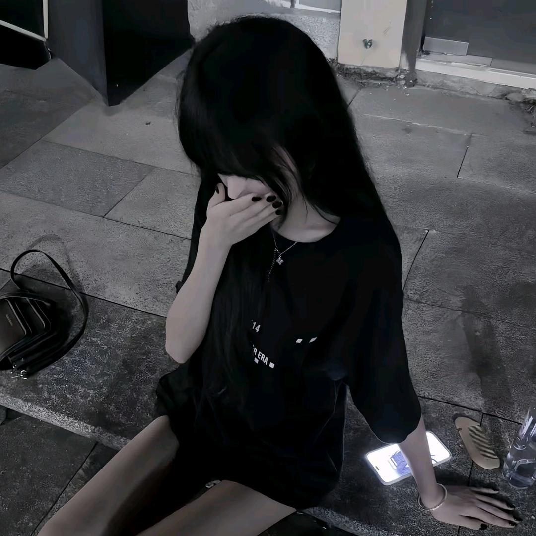 小乖˃̣̣̥᷄⌓˂̣̣̥᷅