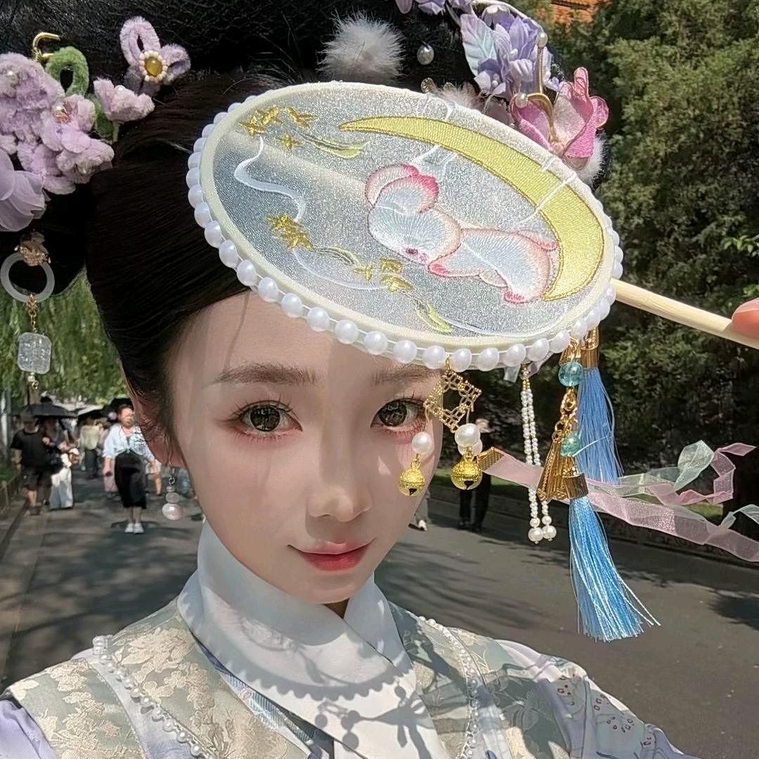 皮  草