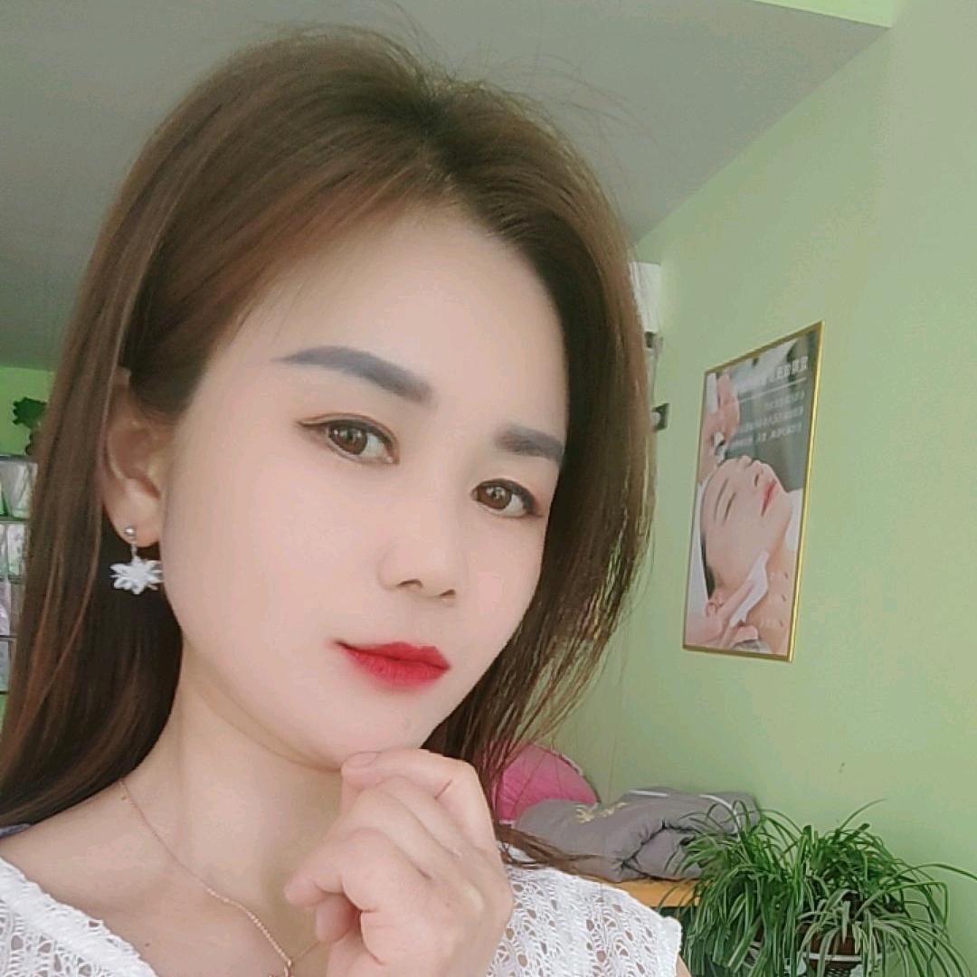 妙隘栖花里美妆店、小凤儿