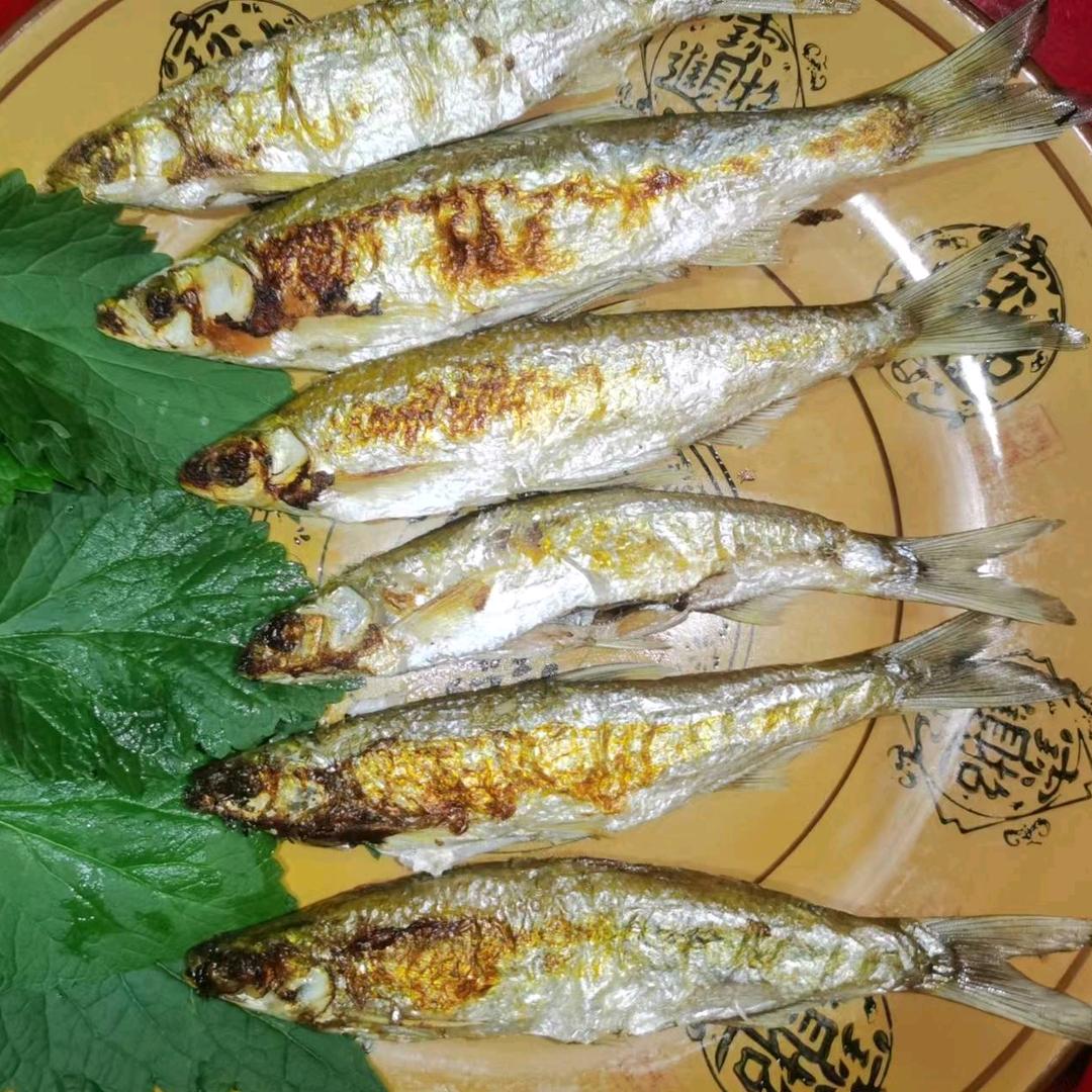 柴火炕干小鱼（生态鱼）