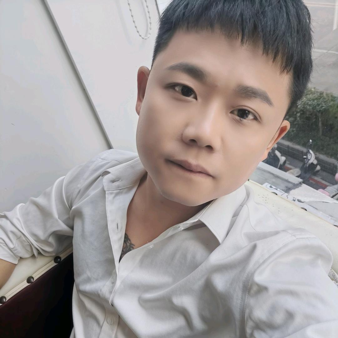 辉辉
