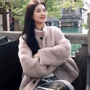 徐淼淼2022穿搭指南