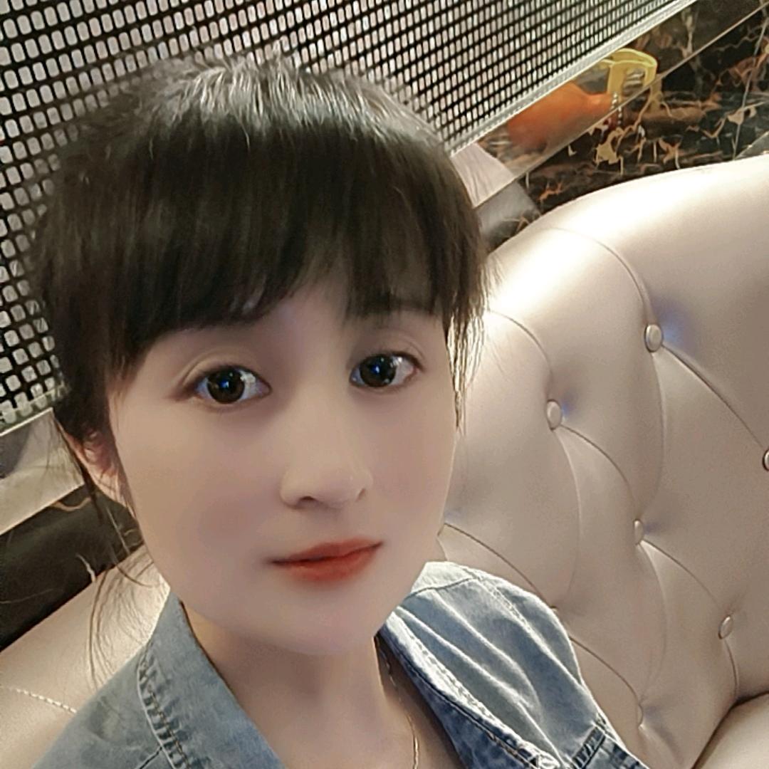 🌝᭄美美（莓有烦恼）❤️