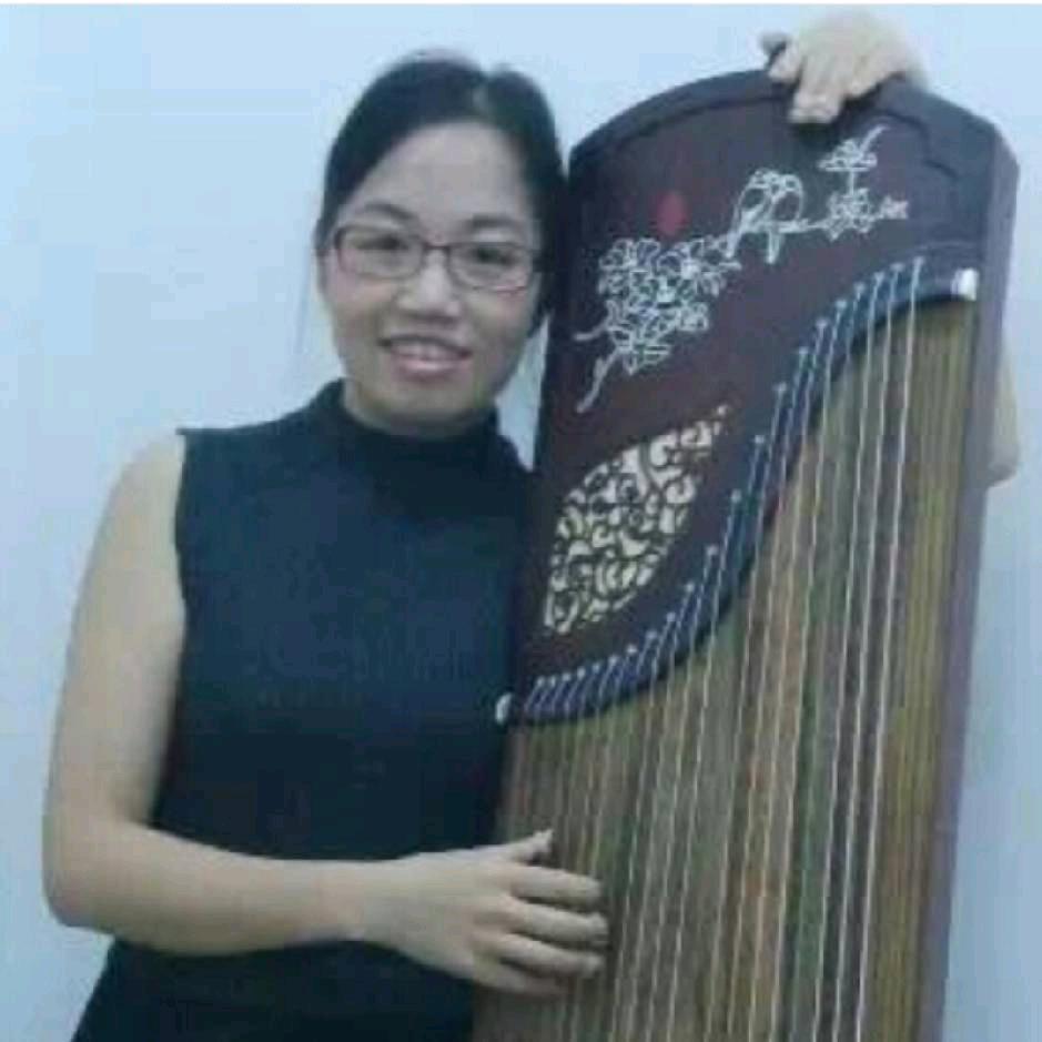 教古筝的肖-吉安
