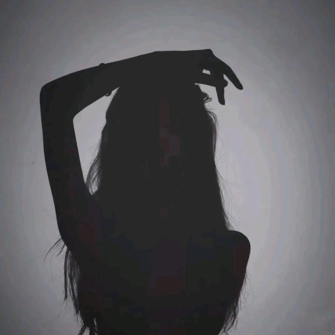 28岁宝妈月嫂催乳师