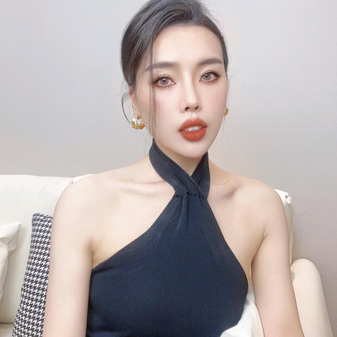 英子文化传媒小号