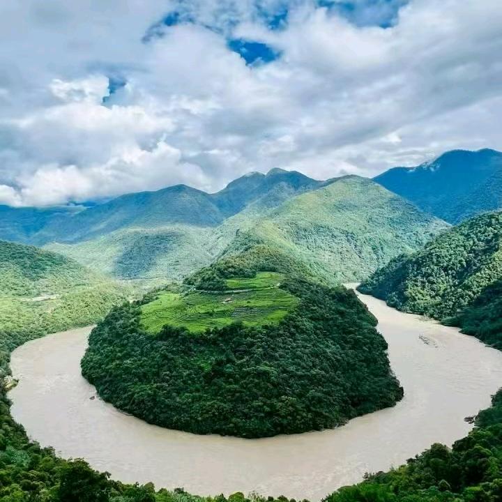 大雄带你去旅游看风景