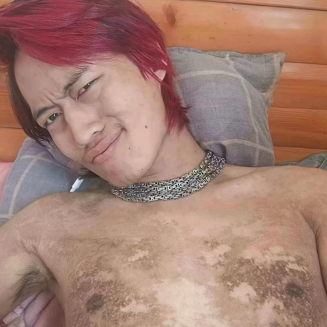 她说爱隔山海