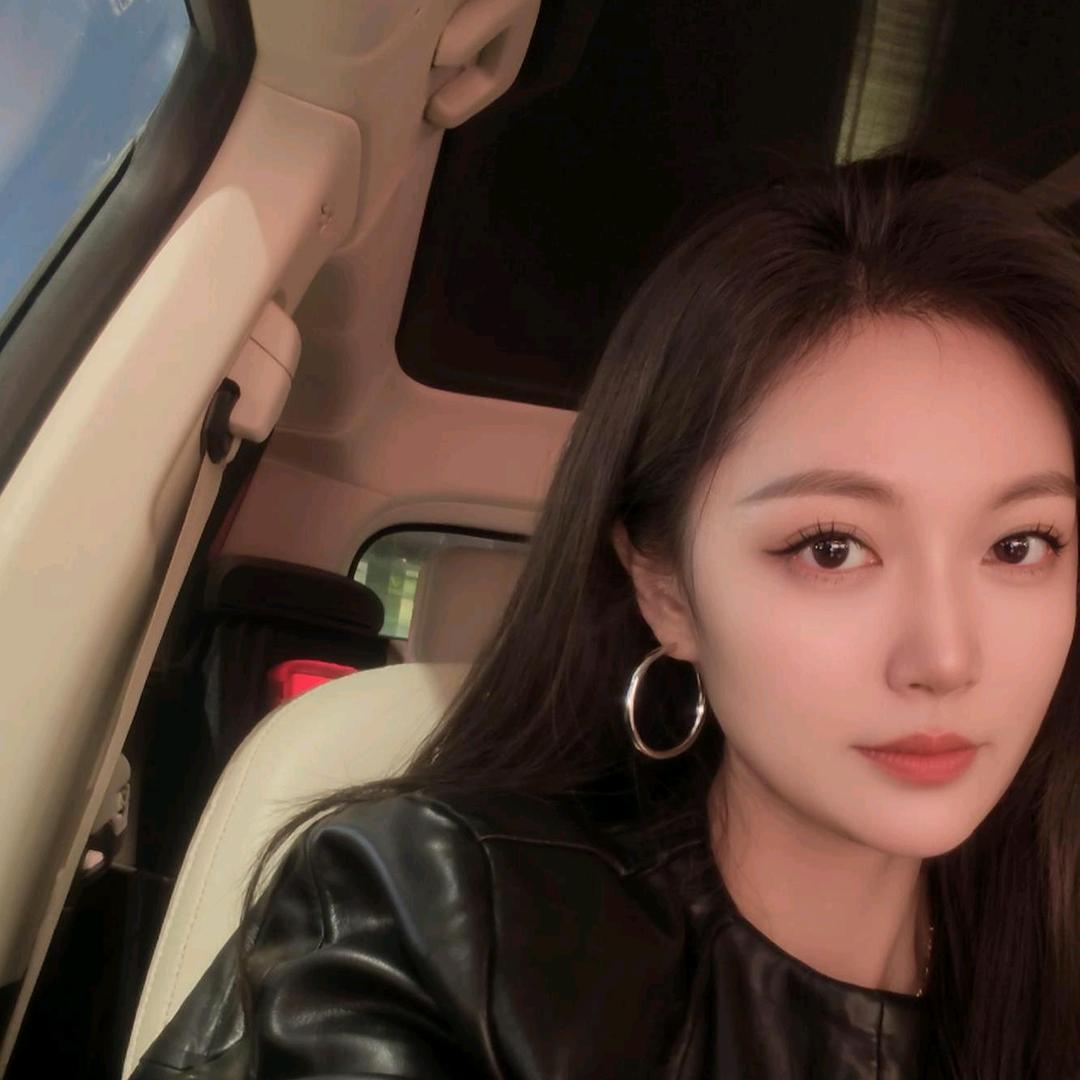 谷城CHEN.悦精选女装悦悦