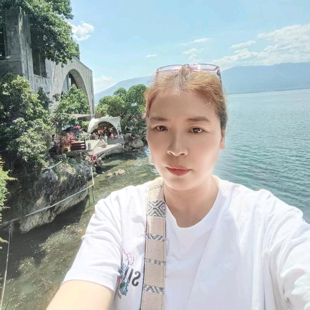 宜宾刘妞看房